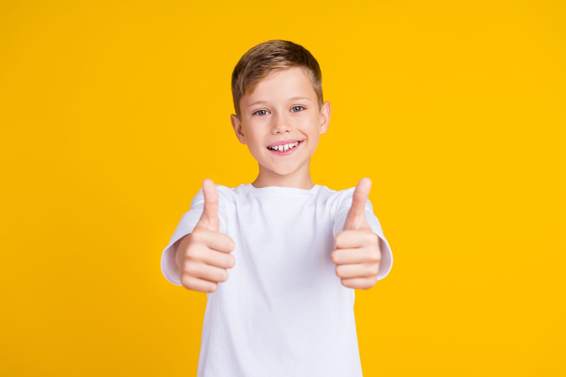When an Adult Tooth Pops Up Behind a Baby Tooth: What Parents Should Know